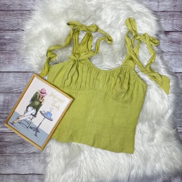 Free People Tops - FREE PEOPLE Women's Shoulder Tie Crop Top